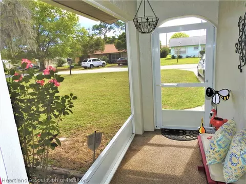 209 Eagle Ave, Sebring, FL 33870 photo 3