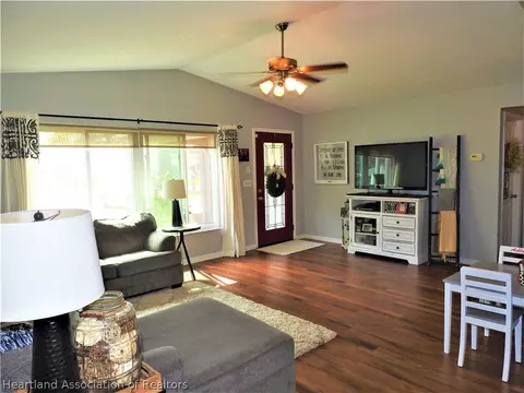 209 Eagle Ave, Sebring, FL 33870 photo 5