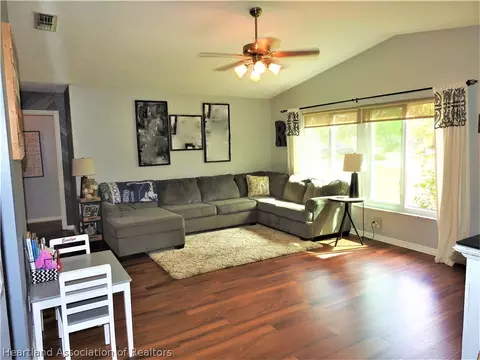209 Eagle Ave, Sebring, FL 33870 photo 4