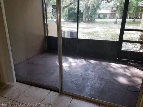 2355 28th Street 40e, Okeechobee, FL 34974 photo 9