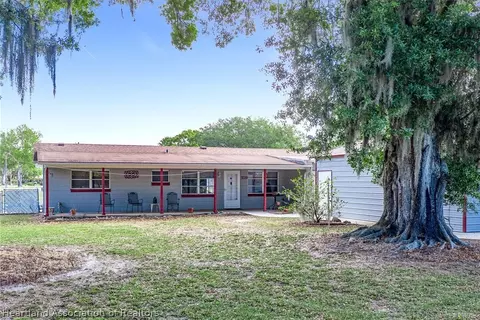 3719 Oakview Dr, Sebring, FL 33876 photo 1