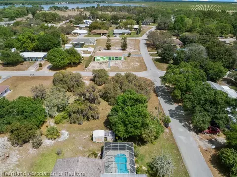 3905 Craig Ave, Sebring, FL 33870 photo 2