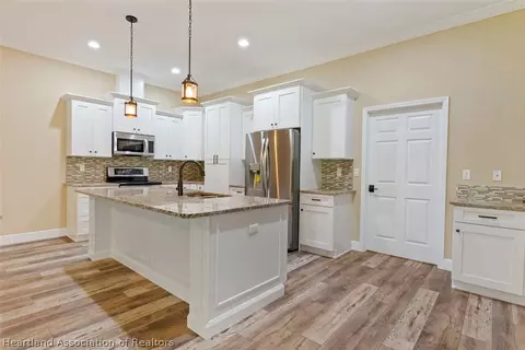 4514 Calatrava Ave, Sebring, FL 33872 photo 2
