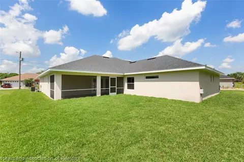 4512 Calatrava Ave, Sebring, FL 33872 photo 4
