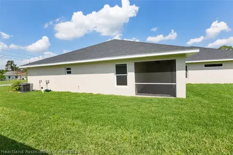 4512 Calatrava Ave, Sebring, FL 33872 photo 5