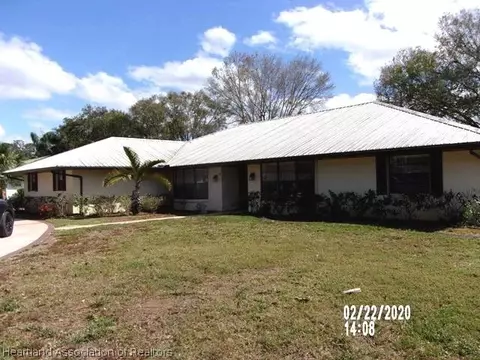 725 Golfside Ln, Sebring, FL 33870 photo 1