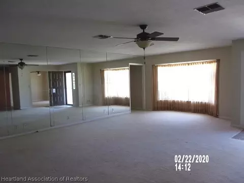 725 Golfside Ln, Sebring, FL 33870 photo 2