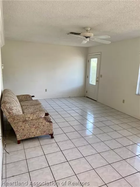 3205 Dolphin Dr, Sebring, FL 33870 photo 2