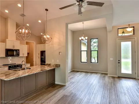 6918 San Bruno Dr, Sebring, FL 33872 photo 11