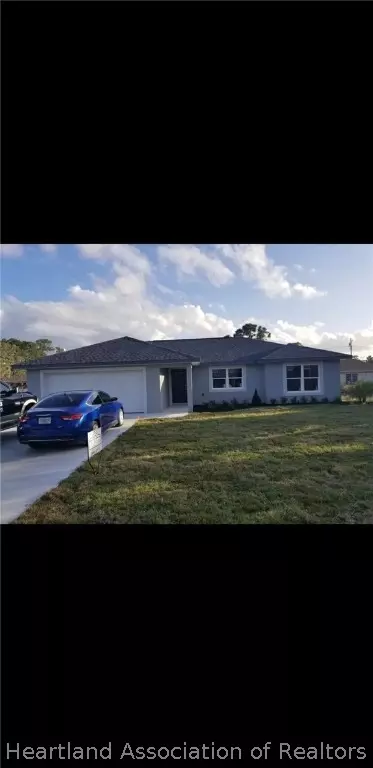 304 Pelican Ave, Sebring, FL 33870 photo 1