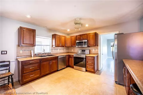 2817 Summit Dr, Sebring, FL 33870 photo 9