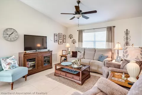 148 Friendly Cir, Sebring, FL 33876 photo 7