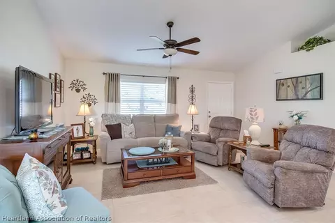 148 Friendly Cir, Sebring, FL 33876 photo 4
