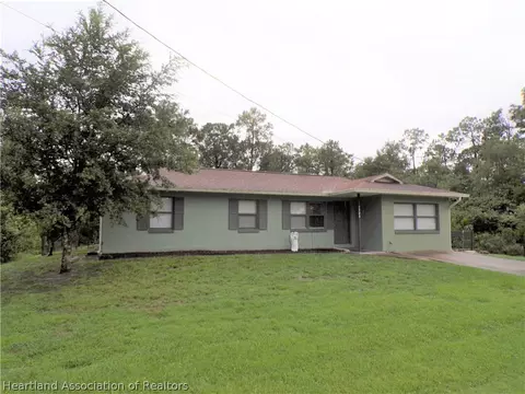 1723 Iris Ave, Sebring, FL 33875 photo 1