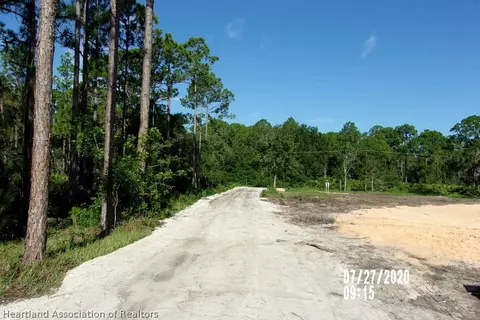 1217 Armstrong St, Sebring, FL 33875 photo 8