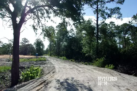 1217 Armstrong St, Sebring, FL 33875 photo 2