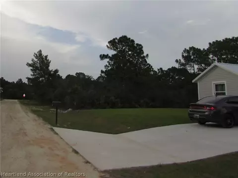 820 Hanover Ave, Sebring, FL 33872 photo 2