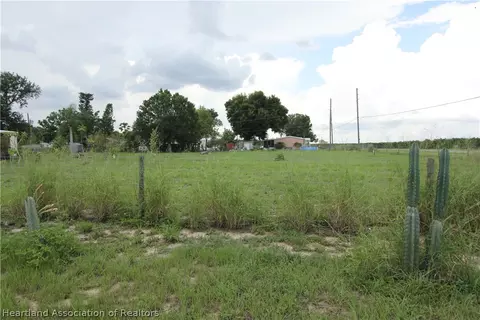 3225 Devon Ct, Sebring, FL 33870 photo 2