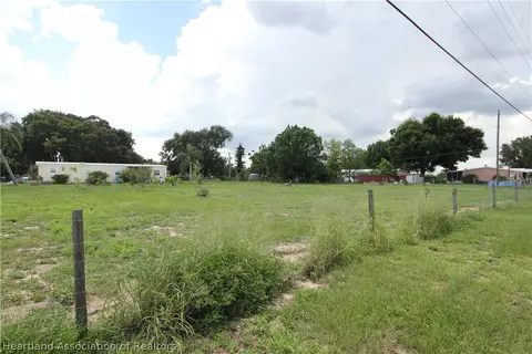3225 Devon Ct, Sebring, FL 33870 photo 3