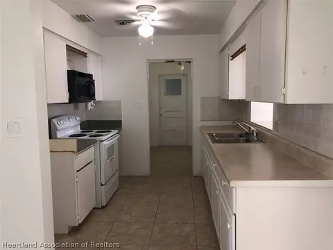 2417 Avalon Rd, Sebring, FL 33870 photo 5