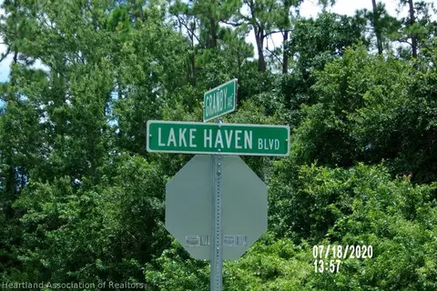 5409 Lake Haven Blvd, Sebring, FL 33875 photo 6