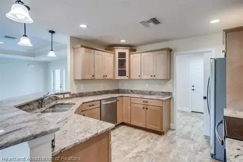 6413 Bridgeview Dr, Sebring, FL 33876 photo 11
