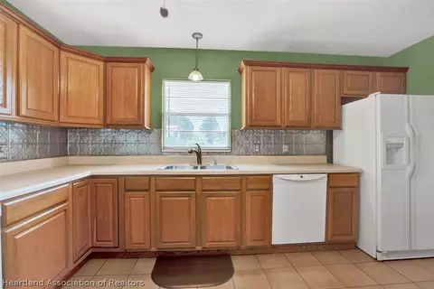 119 Earls Ct, Sebring, FL 33870 photo 14