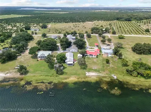 119 Earls Ct, Sebring, FL 33870 photo 2