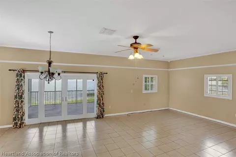 119 Earls Ct, Sebring, FL 33870 photo 7