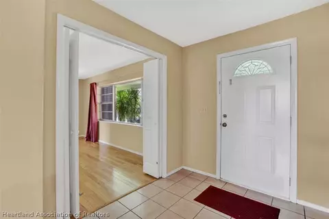 119 Earls Ct, Sebring, FL 33870 photo 9