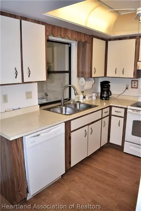 1321 Killarney Dr, Sebring, FL 33870 photo 12