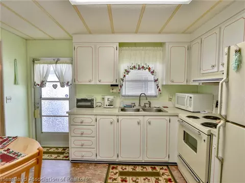2718 John L St, Sebring, FL 33872 photo 6