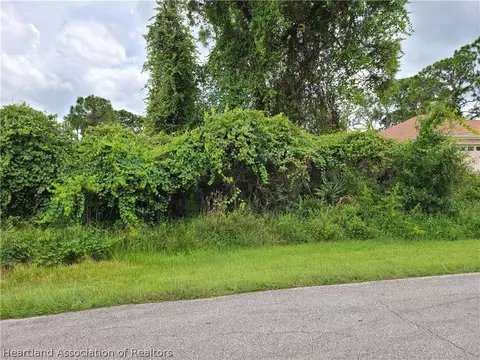 931 Dozier Ave, Sebring, FL 33875