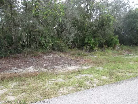 4660 Shad Dr, Sebring, FL 33870 photo 3