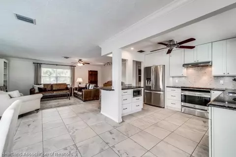 209 Prado Ct, Sebring, FL 33876 photo 15