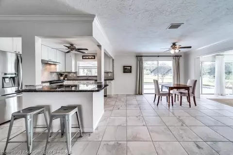 209 Prado Ct, Sebring, FL 33876 photo 14