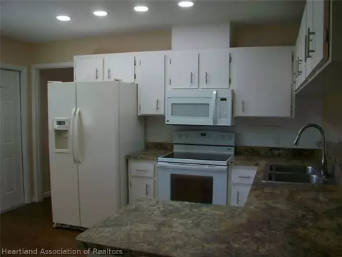 4208 Leaf Rd, Sebring, FL 33875 photo 8