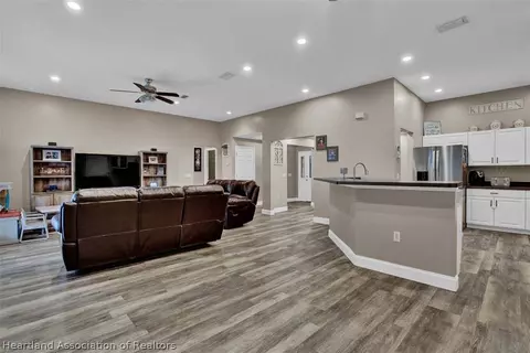 441 Java Ave NE, Lake Placid, FL 33852 photo 3