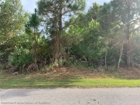 5712 Angelo Cir, Sebring, FL 33872 photo 2