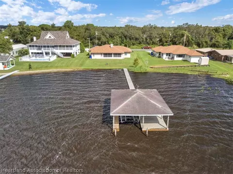 2215 Manatee Dr, Sebring, FL 33870 photo 5