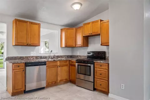 1525 Stenewahee Ave, Sebring, FL 33870 photo 3