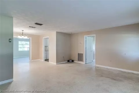 1120 Sunset Dr, Sebring, FL 33870 photo 4