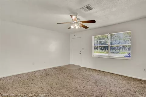 1035 Killarney Dr, Sebring, FL 33870 photo 4