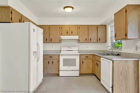 1035 Killarney Dr, Sebring, FL 33870 photo 8
