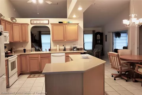3234 Pointe Ave, Sebring, FL 33872 photo 5