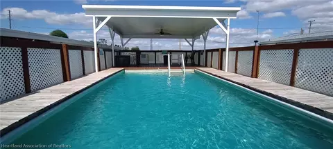 100 Logan St, Sebring, FL 33876 photo 2