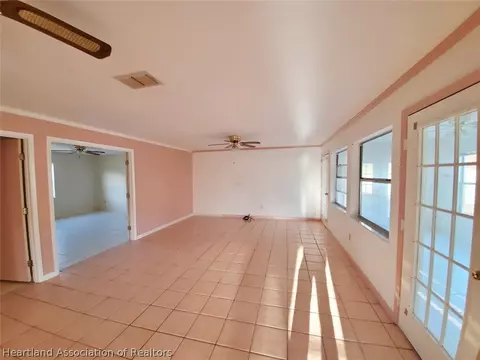 2406 Manatee Dr, Sebring, FL 33870 photo 4