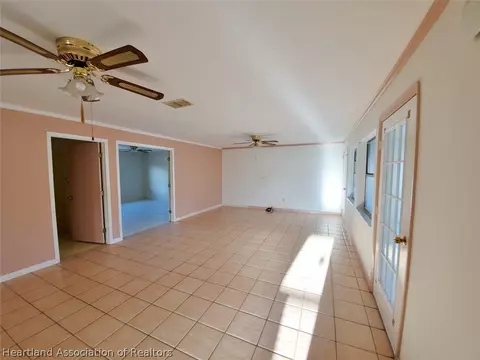 2406 Manatee Dr, Sebring, FL 33870 photo 3