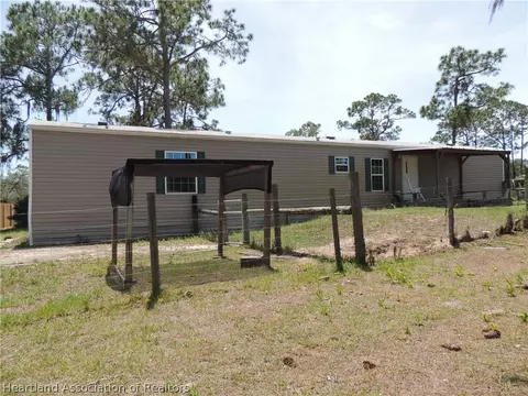 595 Max Ave, Sebring, FL 33875 photo 2