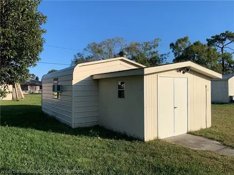 222 Pine Tree Ln, Sebring, FL 33872 photo 17